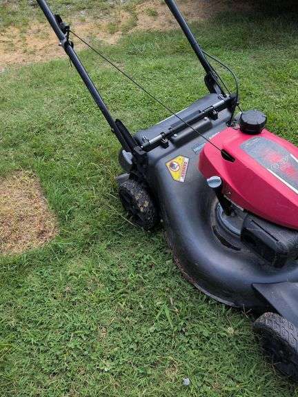 Honda HRN 216 Push Mower - Runs