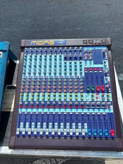 Midas Venice 160 Mixing Console