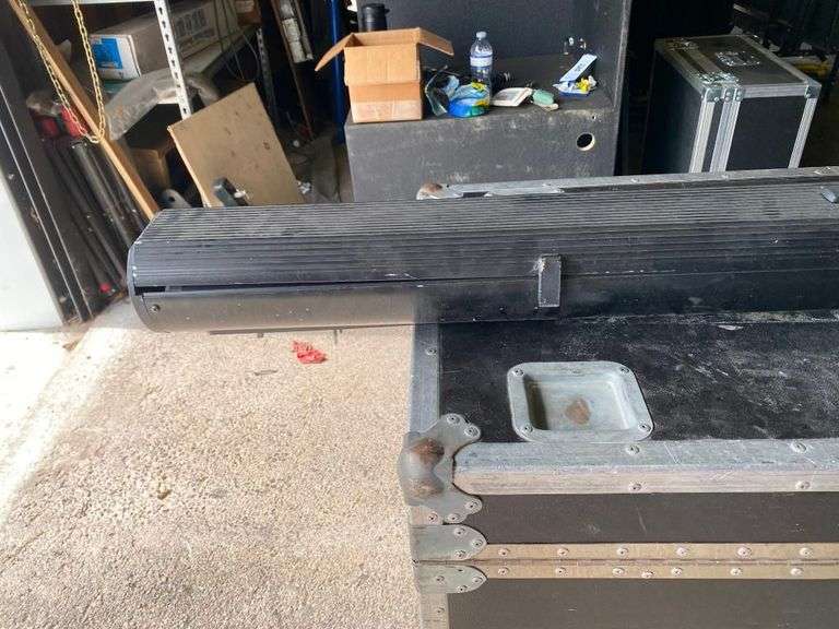 Draper Traveller Projector Screen - Case not included