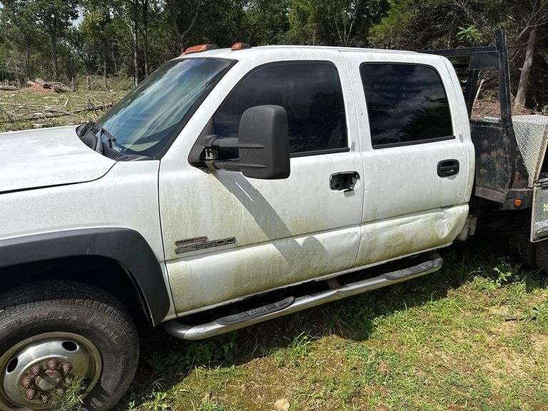2005 GMC Sierra 3500 flatbed truck-Large Front Main Seal Leak, Good Parts Truck- Bill of Sale
