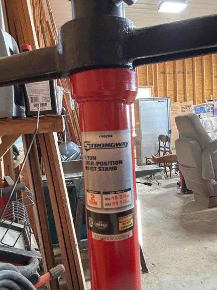 Strongway 2 Ton Tripod High Position Hoist Stand