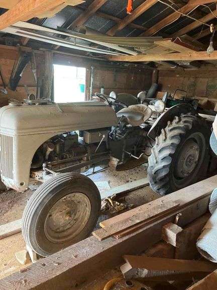 Ford 9N Series Tractor- Believed to be built in 1942. These Tractors were Produced by the Ford Motor Company Between 1939 and 1952. Needs Battery