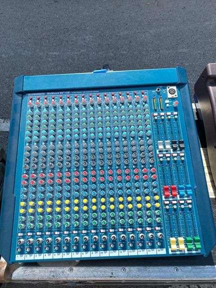 Allen & Heath MixWizard WZ3 12M Mixing Console