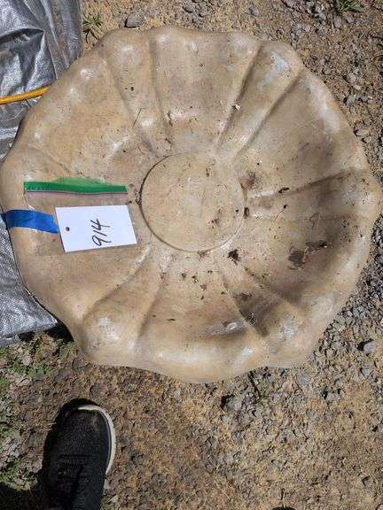 Top to Bird Bath