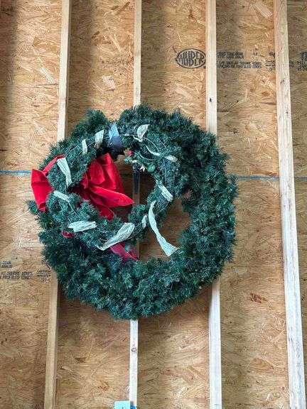 2 Wreaths, Largest Is 40” Across