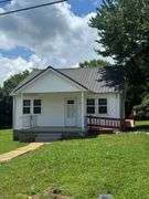 REAL ESTATE: 323 Hayes St, Woodbury, TN - Selling Absolute!