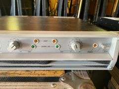Crown Macro-Tech 2400 Power Amplifier
