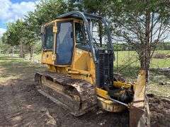 2003 John Deere 650H XLT  Bulldozer-Enclosed Cab A/C, Hydraulic Blade, 9740 hours. Serial # T0650HX924106- Bill of Sale