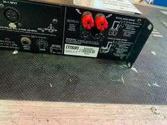 Crown Micro-Tech 2400 Amplifier