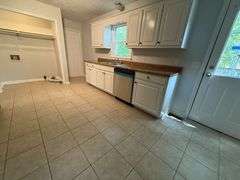 REAL ESTATE: 1127 SE Broad St, Murfreesboro, TN