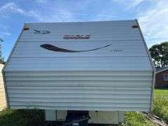Jayco Eagle 263 Fifth Wheel Camper- 28ft with 1 slide, Needs TLC- Bill of Sale