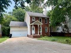REAL ESTATE: 1127 SE Broad St, Murfreesboro, TN