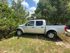 2006 Nissan Frontier SE Crew Cab 4x4- Key will not start it, needs a new key or possible security system issue- Has Title