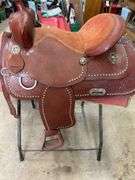 Saddle (Double T Saddlery) with Blanket and Stand