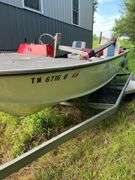 14’ Cherokee Fishing Boat with a Johnson 25 Motor