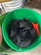 Seated Bucket