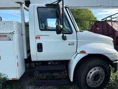 International 4300 DT466 Bucket Truck with Lift-All Boom Capacity 1500 lbs- Has Title