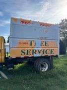 2000 Ford F650 Chipper Truck- CAT Motor, Electric Dump Bed, 184,195 miles. Has Title (Used Ether to start then runs fine)