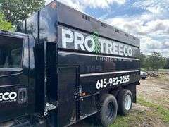 2003 International 7400 6X4 Chip truck with Southco Body , 213800 miles, Motor less than 50,000 Miles- Has Title