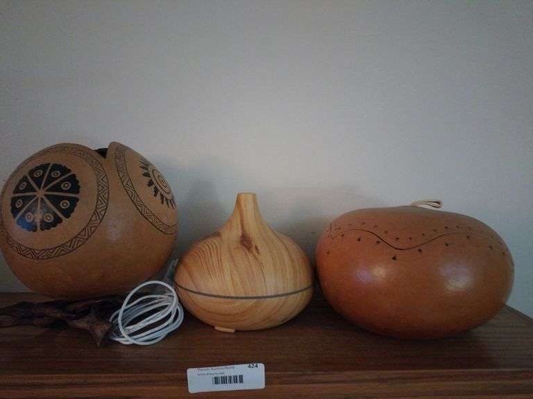 (2) Hand Carved Gourds & Diffuser image