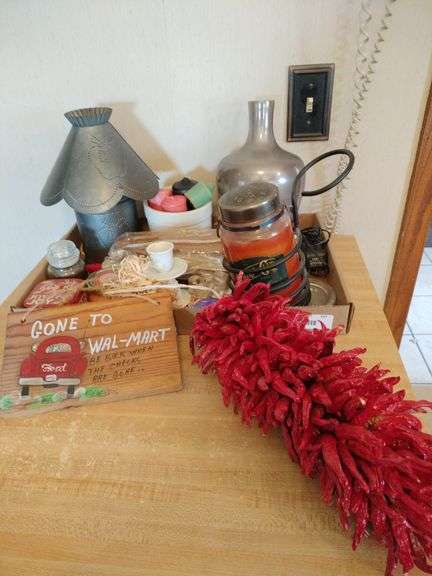 Candles, Home Decorations, Gone to Wal-Mart Sign, Chili Pepper Decoration image