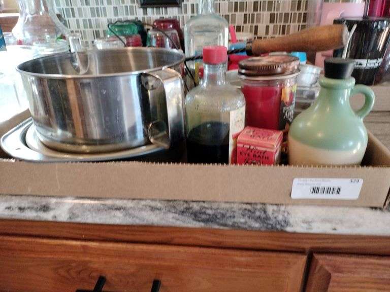 Mixing bowl, baking accessories image