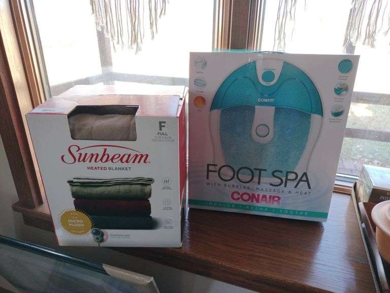 Sunbeam heated blanket and Conair Foot Spa image