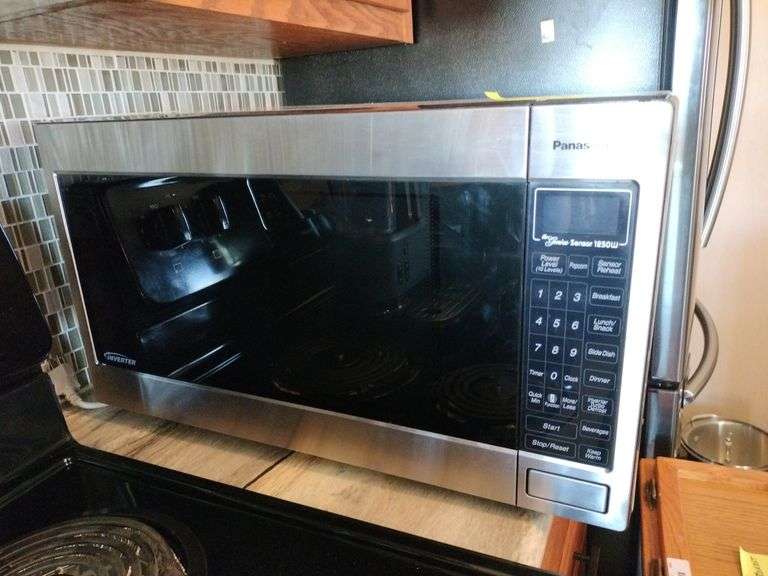 Panasonic Inverter Microwave 24"x18"x13" image