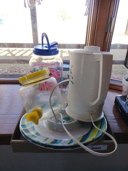 Pitchers, Drinkware image