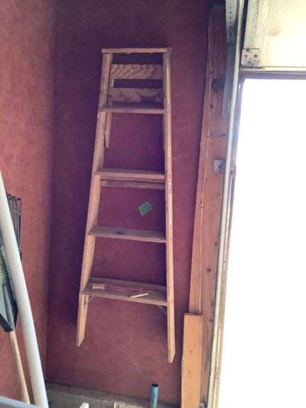 5 Ft. Wooden Ladder image