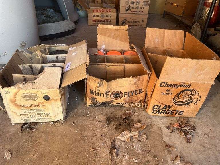 White Flyer Clay Targets and Clay Pigeons (3 partial boxes) image