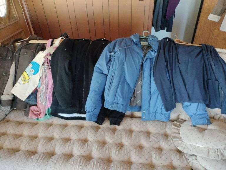 Jackets and coats-Lg, XL, 2XL image