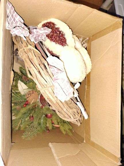 Mixed Household Items - Bowls, Decorations & More image