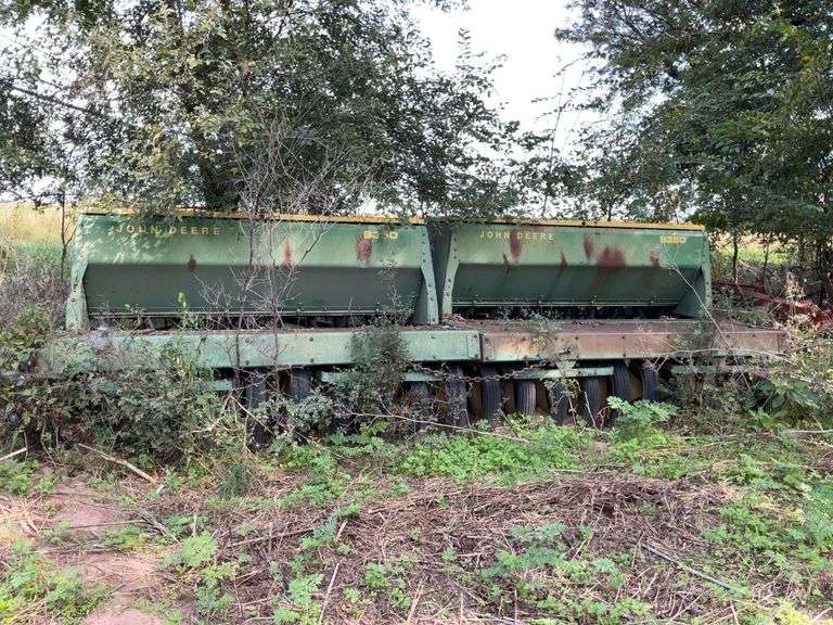 John Deere 9350 Grain Drill image