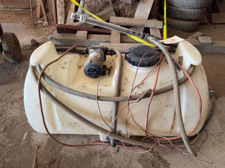 Portable Tank with Jetstream 22" No-Drip Aluminum Spray Gun image