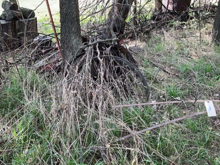 Iron Wheels, Chassis, Assorted Scrap image