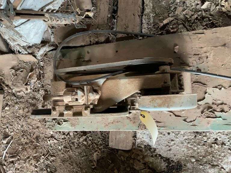 Metal Cutting Bandsaw image