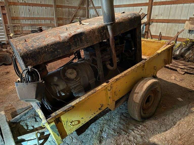 Wilson Welding Generator on Trailer, 4 cylinder, 2100 amp, 10-6.5 tires, Ser No. 253-4625 image