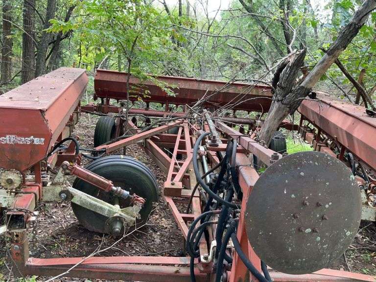 CrustBuster Drill Planter image