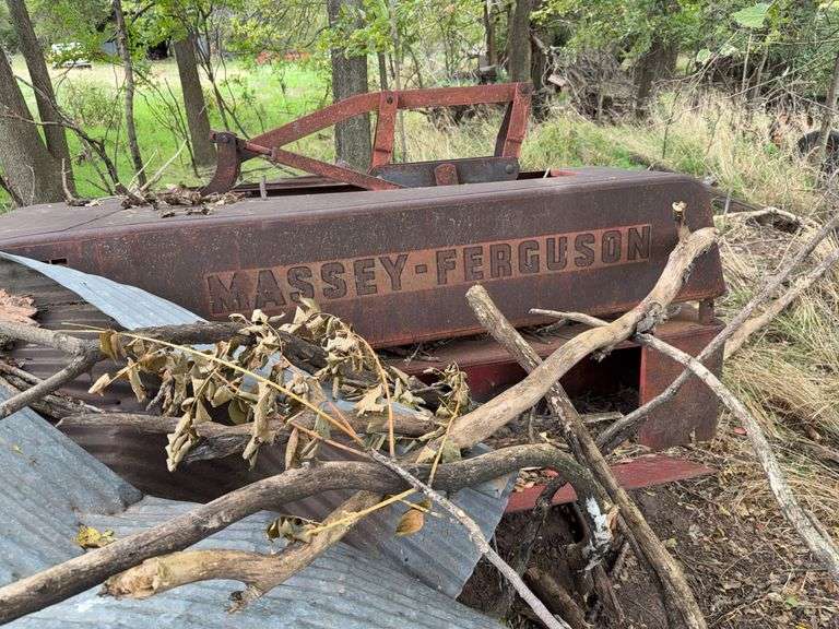 Massey Ferguson square hay baler-salvage image