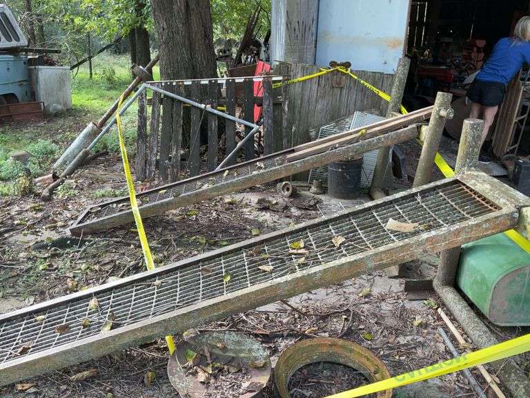 Heavy duty ramps image