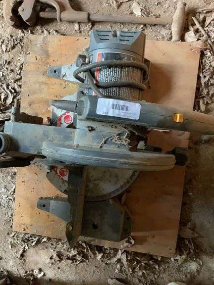 Craftsman 10-inch Compound Miter Saw image
