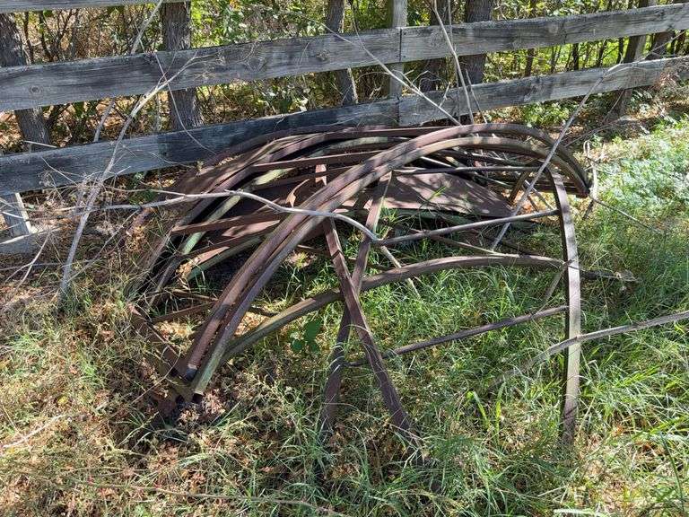 Round Bale Hay Feeder Parts image