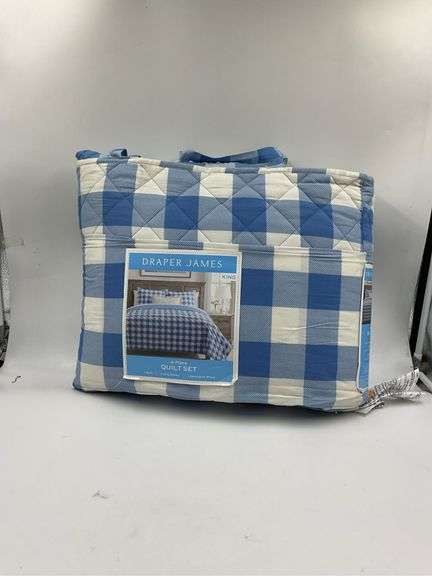 Four piece quilt set king image