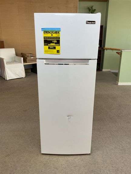 Magic Chef 7.3 cu.FT.2 door refrigerator image