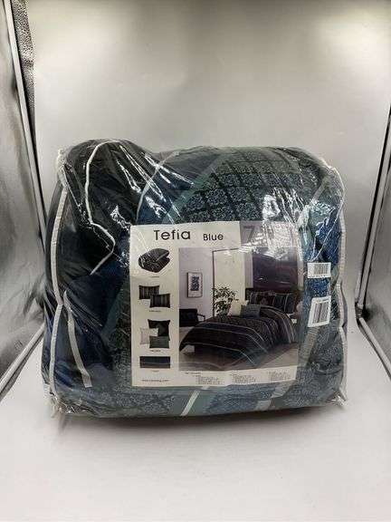 Tefia blue seven piece comforter set(king) image
