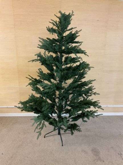 7ft Christmas tree with lights image