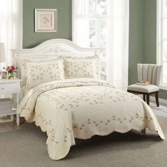 Modern Heirloom Felisa 3-pc. Embroidered Quilt Set image
