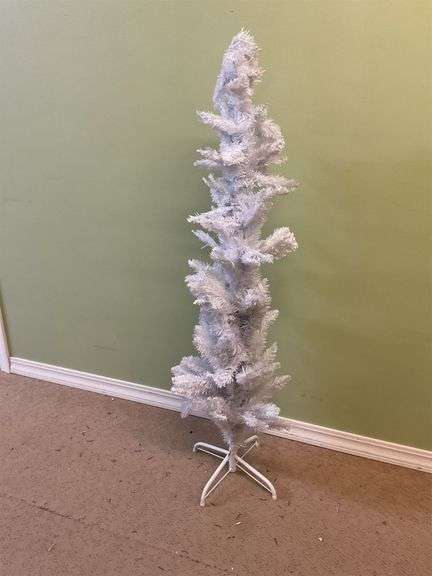 4 foot skinny white tree image