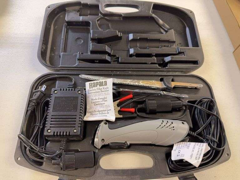 Rapala Electric Fillet Knife Set in Carrying Case image